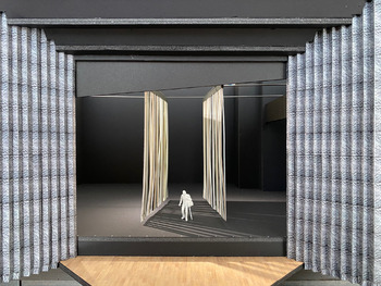 「義務」模型写真